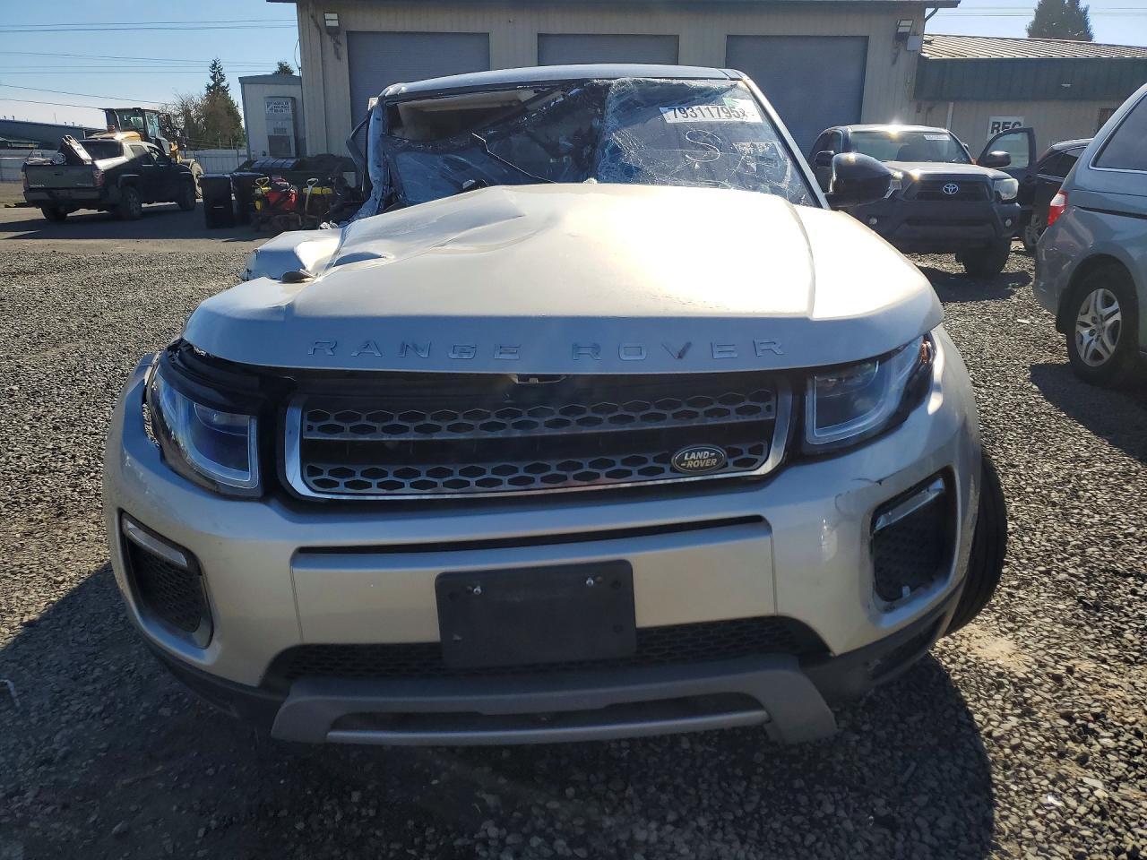 2017 Land Rover Range Rover Evoque Hse - Image 5