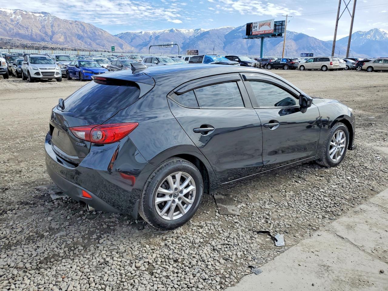 2015 Mazda 3 Grand Touring - Image 3