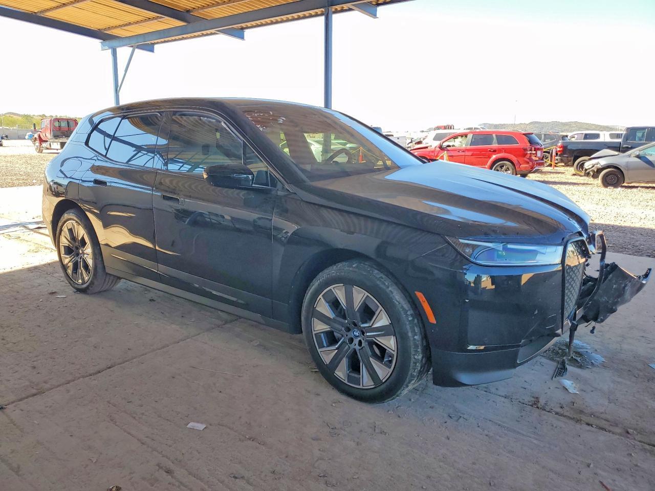 2025 BMW Ix - Фото 4