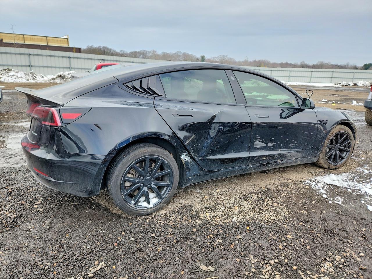 2022 Tesla Model 3 - Image 3