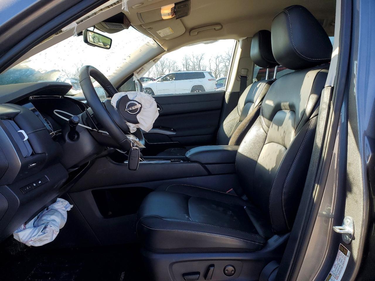 2025 Nissan Pathfinder Sl - Фото 7