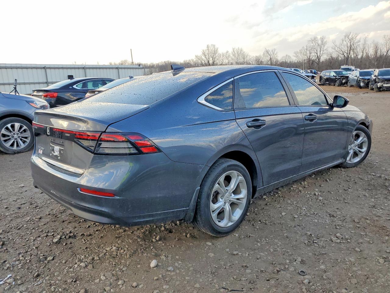 2023 Honda Accord Lx - Фото 3