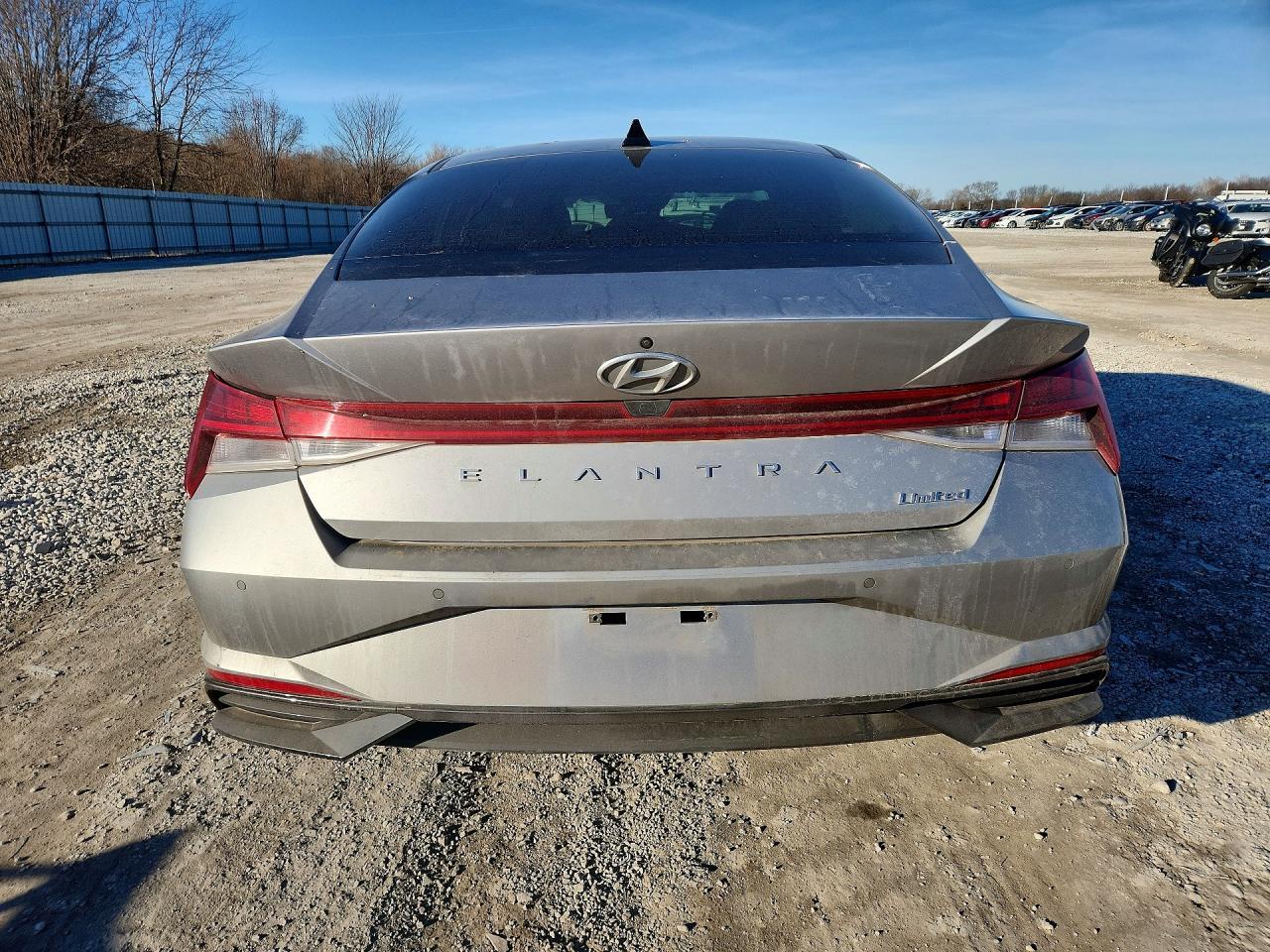 2021 Hyundai Elantra Limited - Image 6