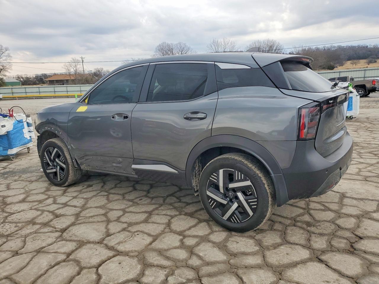 2025 Nissan Kicks Sv - Фото 2