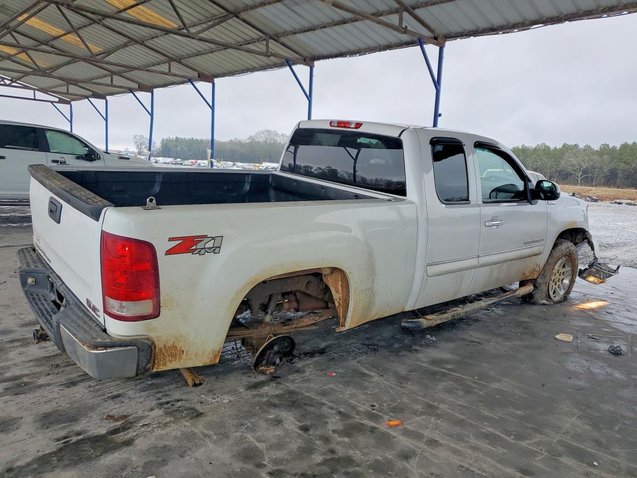 2008 GMC Sierra K1500 - Image 3