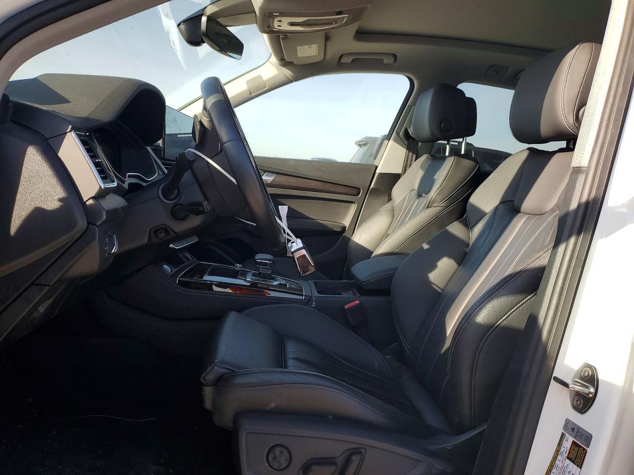 2024 Audi Q5 Premium Plus 45 - Image 7