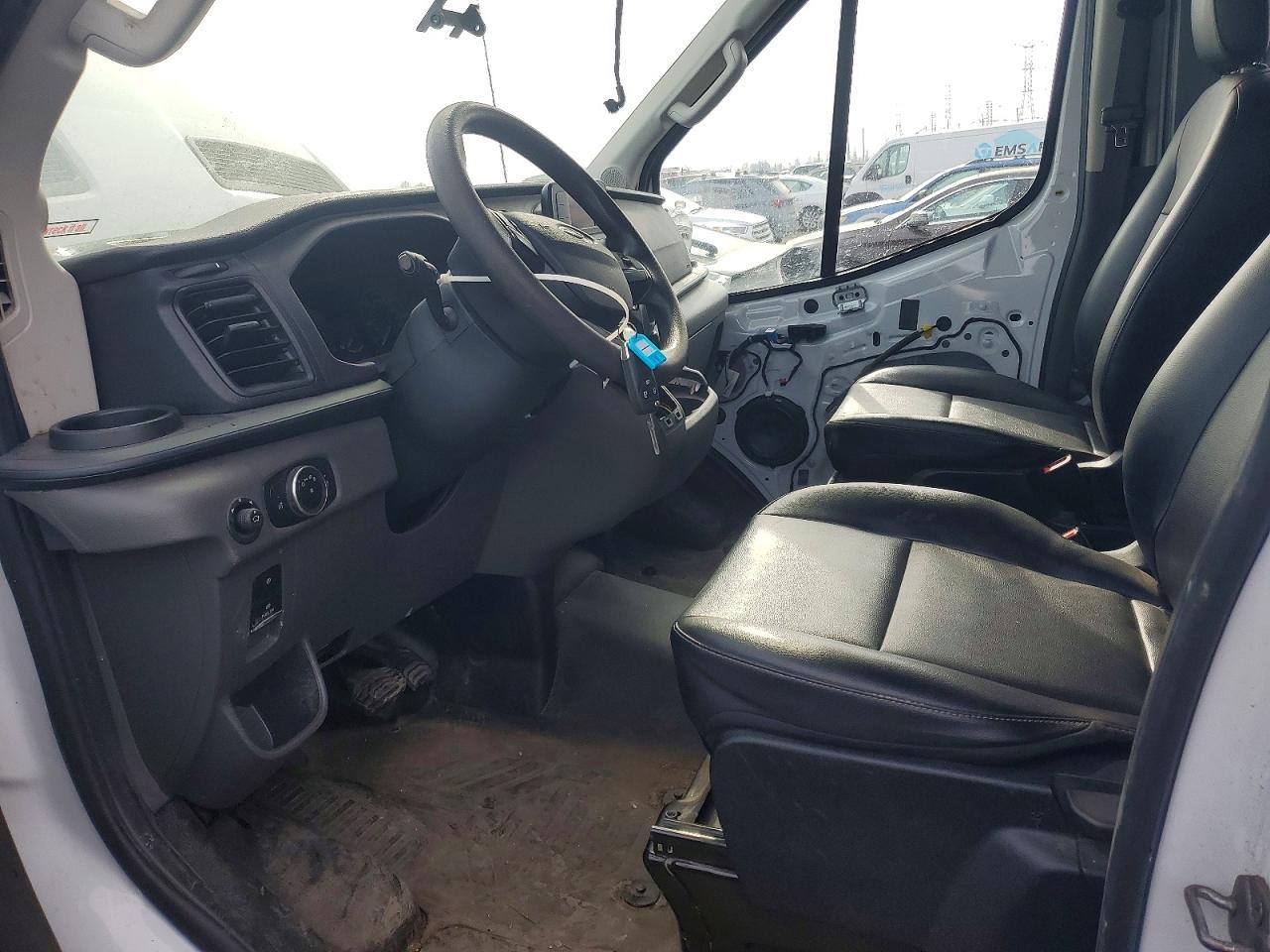 2022 Ford Transit 250 Delivery Van - Фото 7