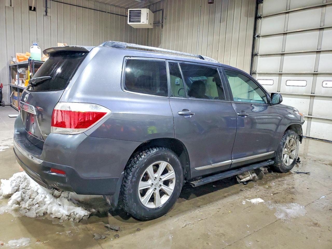 2013 Toyota Highlander Se - Фото 3