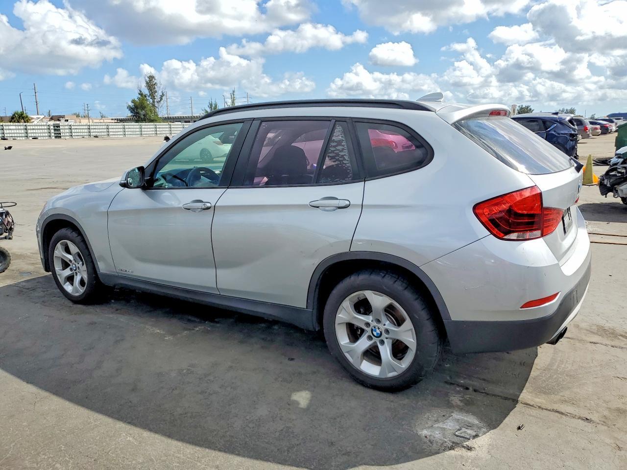 2015 BMW X1 Sdrive28I - Фото 2