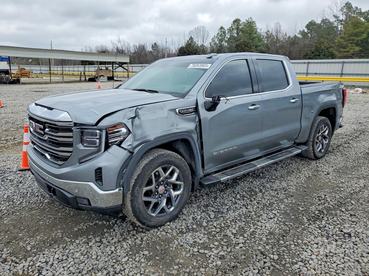 2024 GMC Sierra K1500 Slt