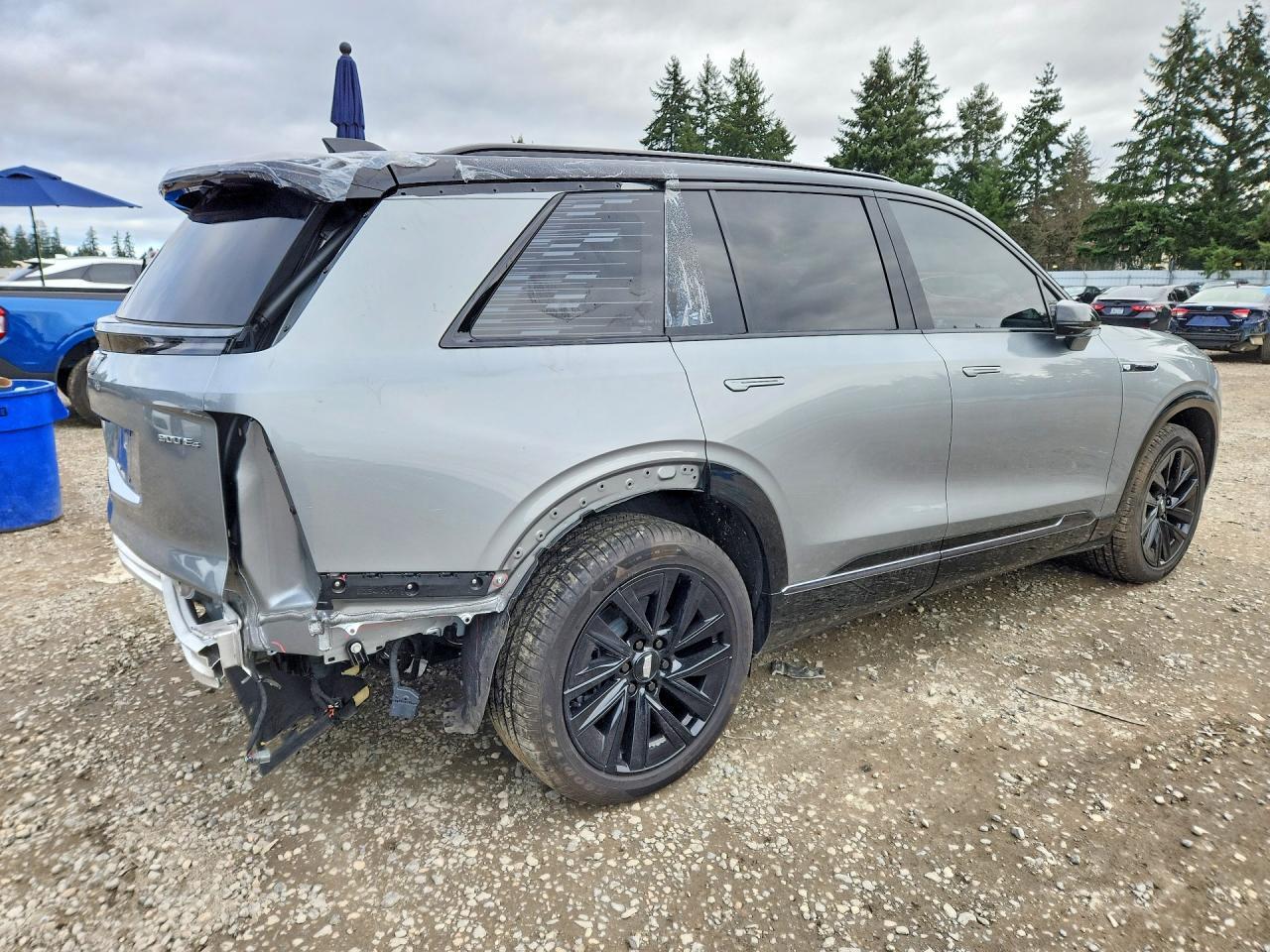 2026 Cadillac Vistiq Sport - Фото 3