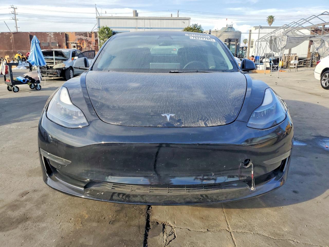 2022 Tesla Model 3 - Фото 5