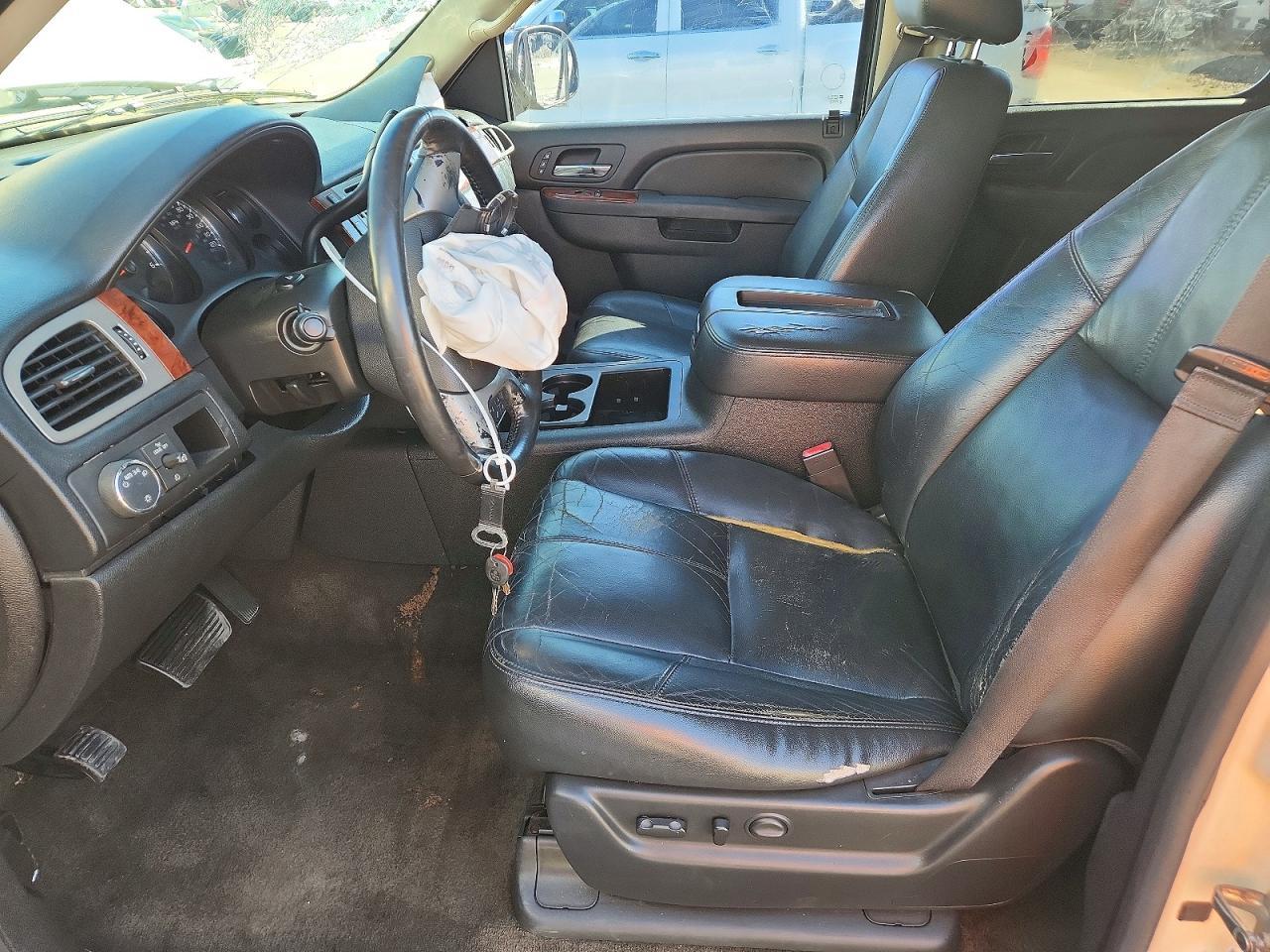 2013 GMC Yukon Xl C1500 Slt - Image 7