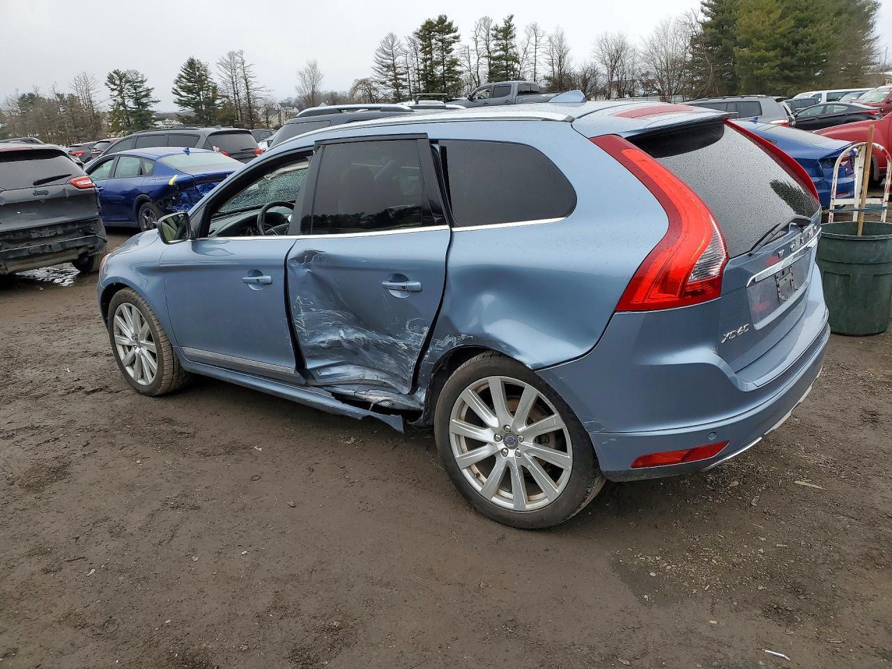 2017 Volvo Xc60 T5 Inscription - Фото 2