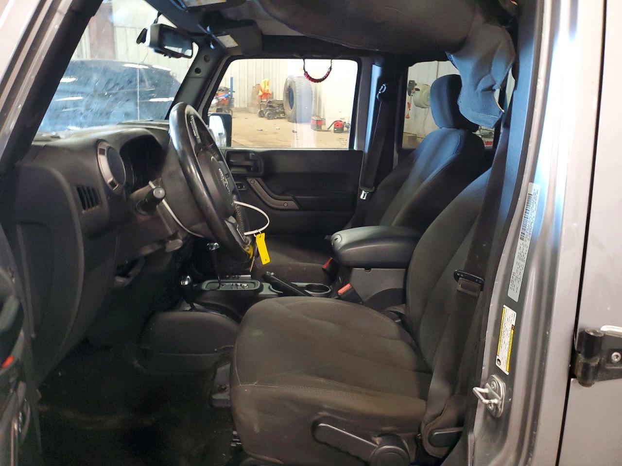 2016 Jeep Wrangler Unlimited Sport - Фото 7