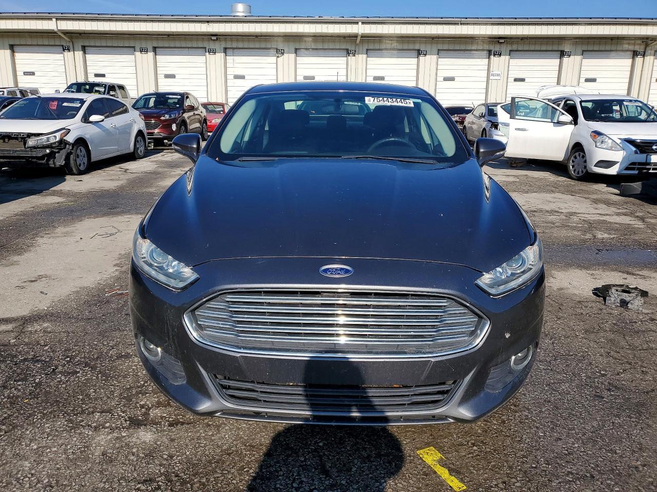 2015 Ford Fusion Se - Фото 5