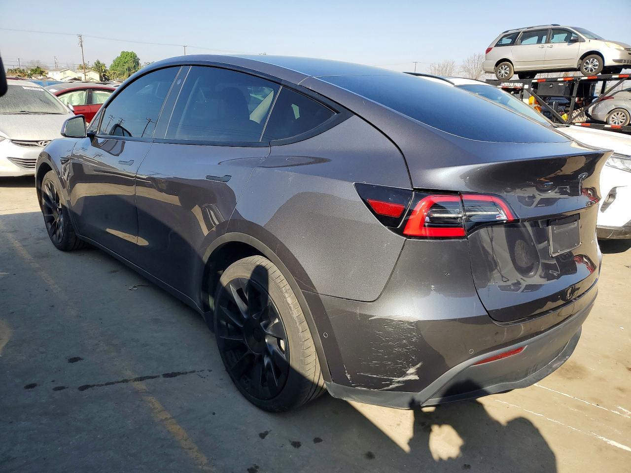 2021 Tesla Model Y - Фото 2