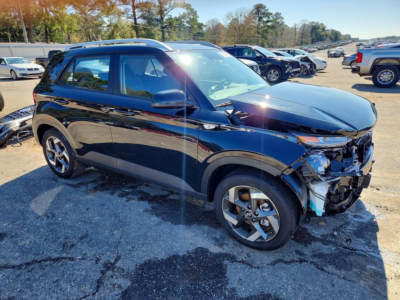 2026 Hyundai Venue Sel - Image 4