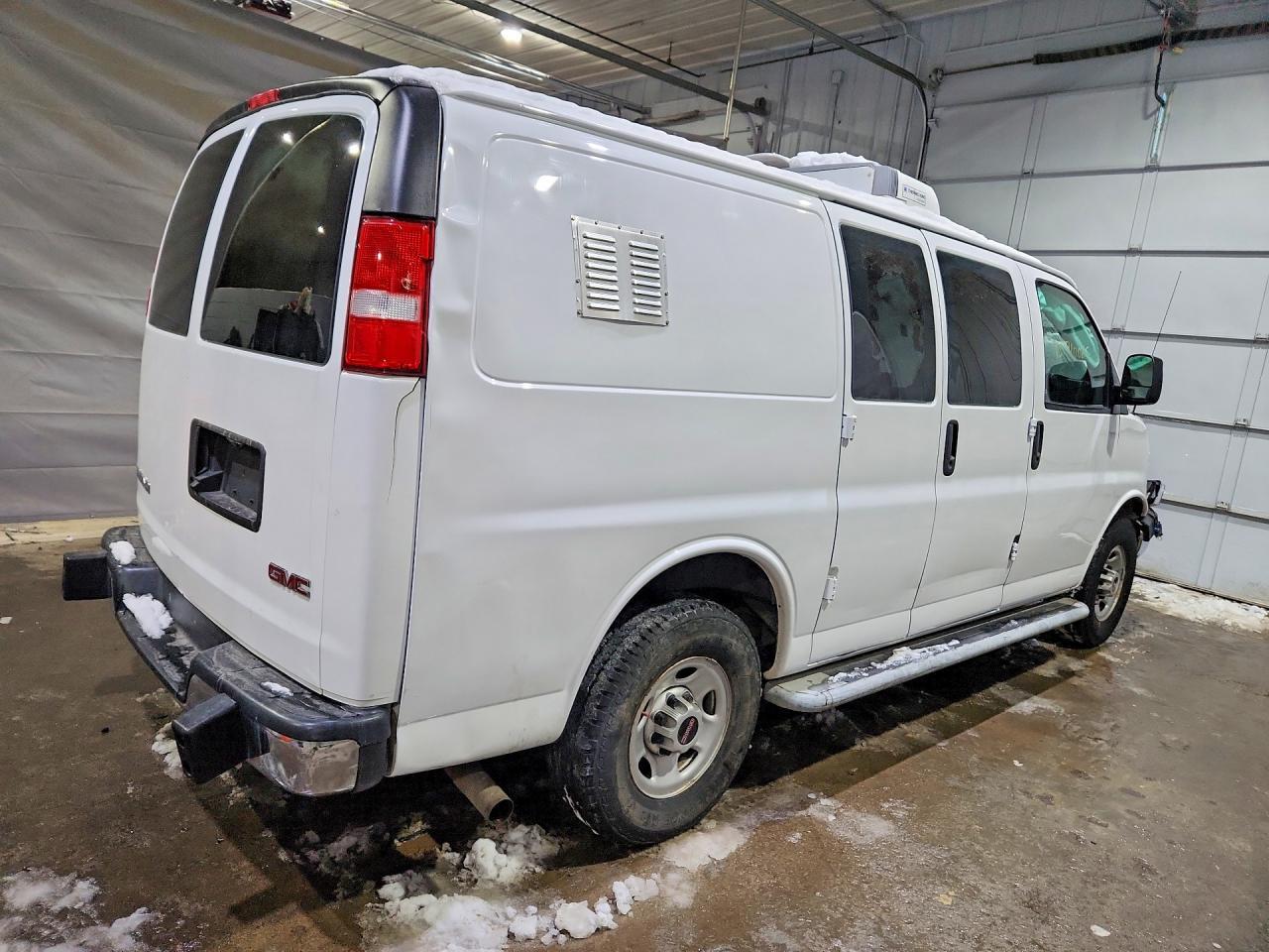 2020 GMC Savana 2500 Cargo Delivery Van - Image 3