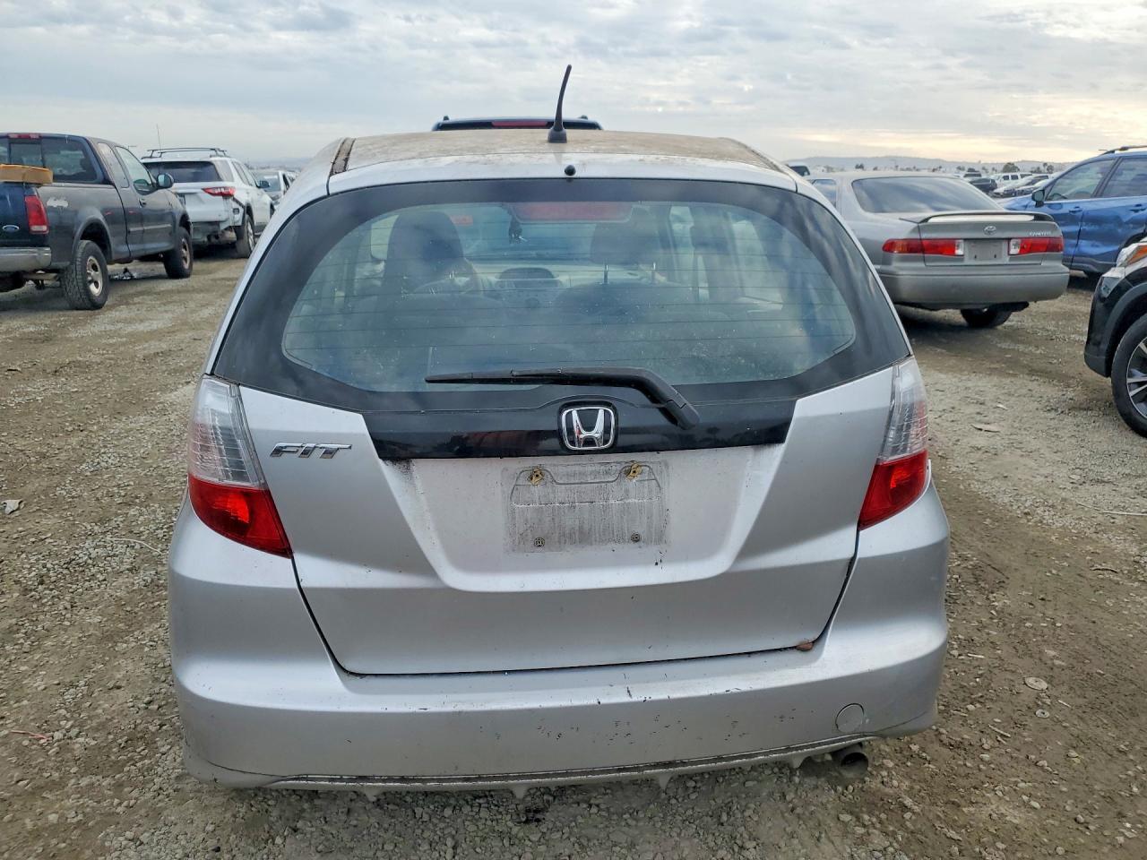 2012 Honda Fit - Image 6