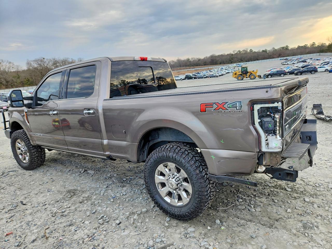 2019 Ford F250 Super Duty - Фото 2