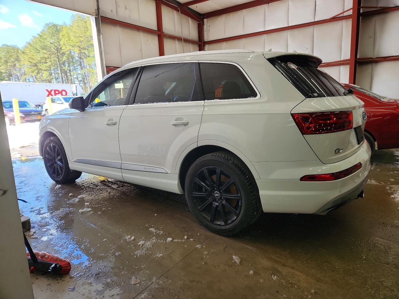2019 Audi Q7 Premium Plus - Фото 2