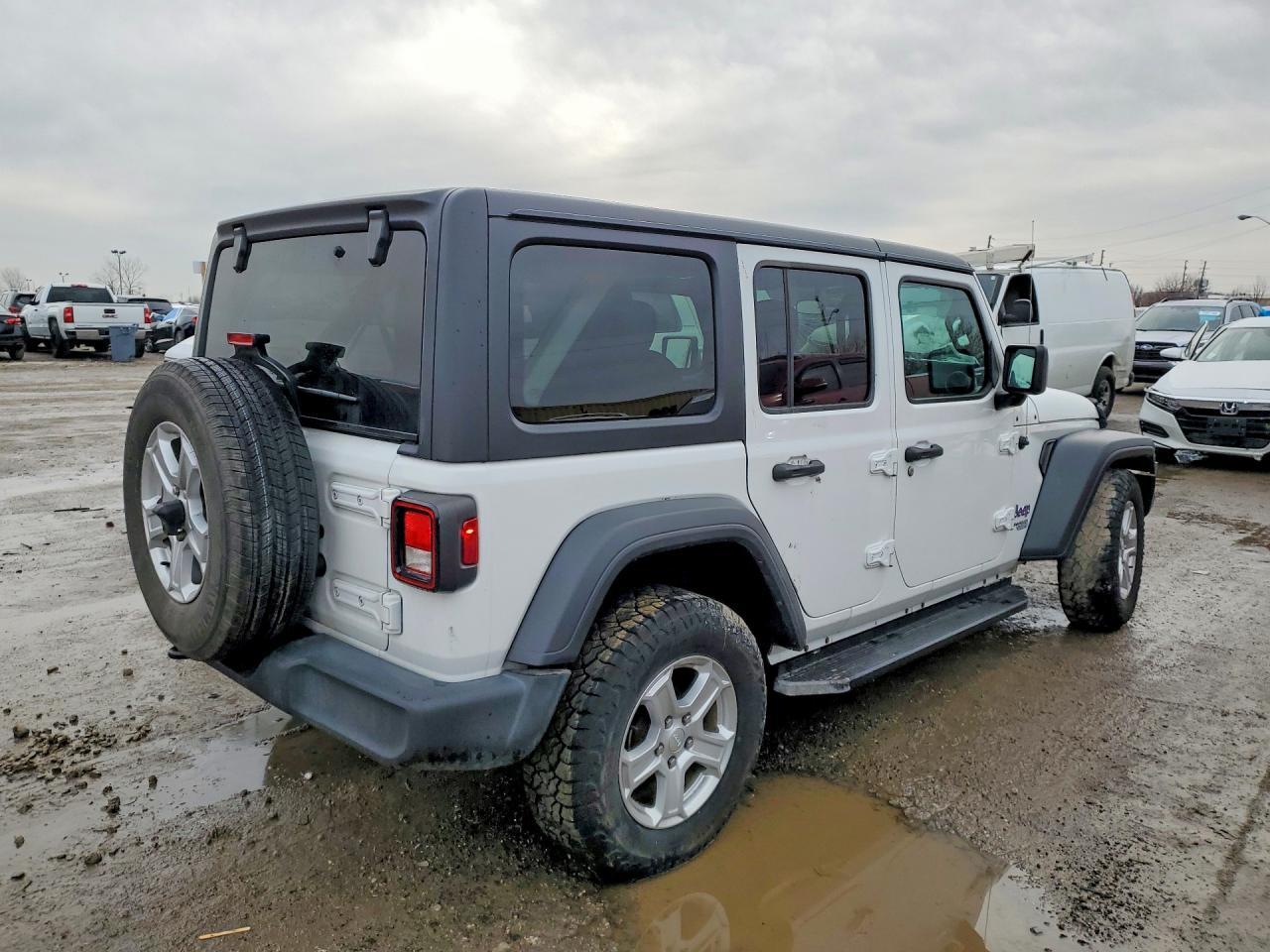 2020 Jeep Wrangler Unlimited Sport - Фото 3