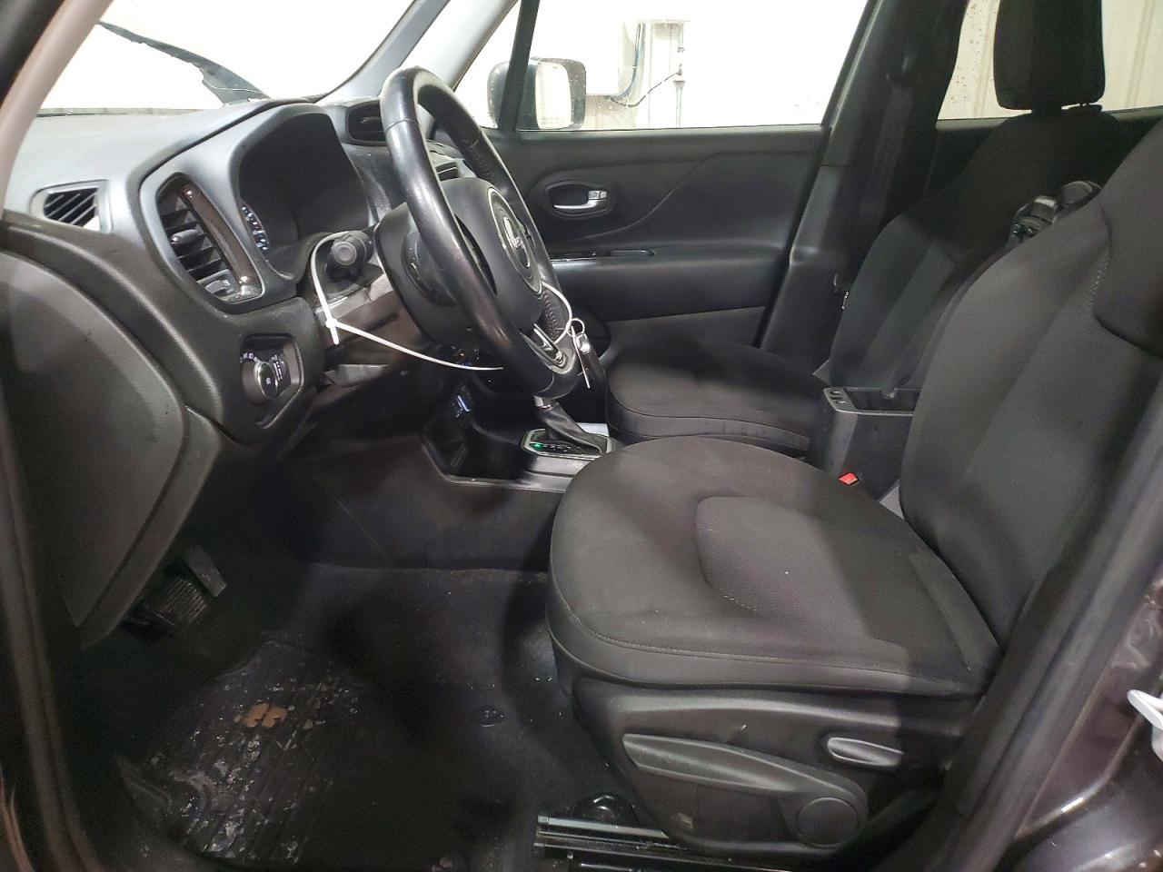 2020 Jeep Renegade Latitude - Image 7