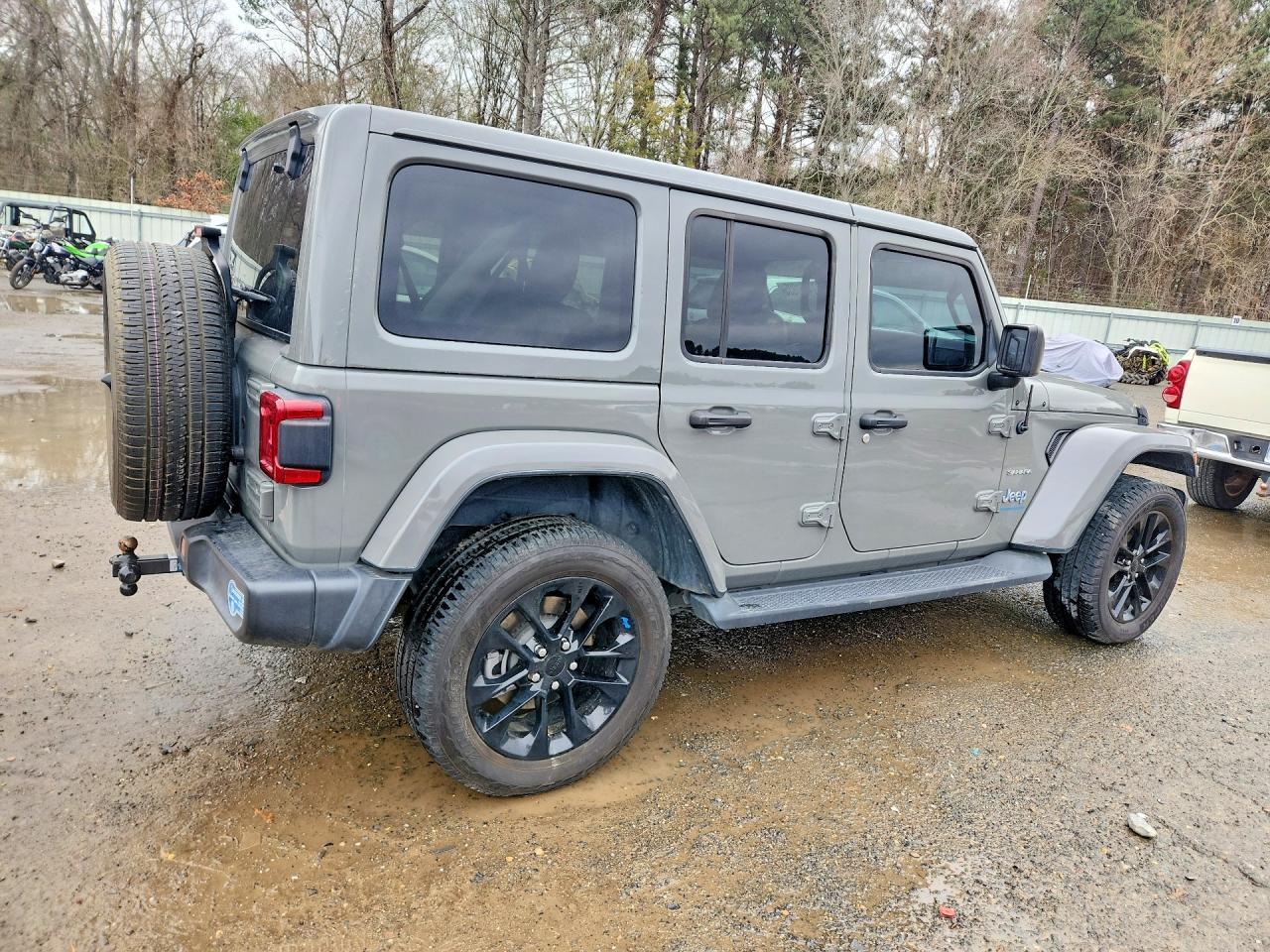 2023 Jeep Wrangler Sahara 4Xe - Фото 3