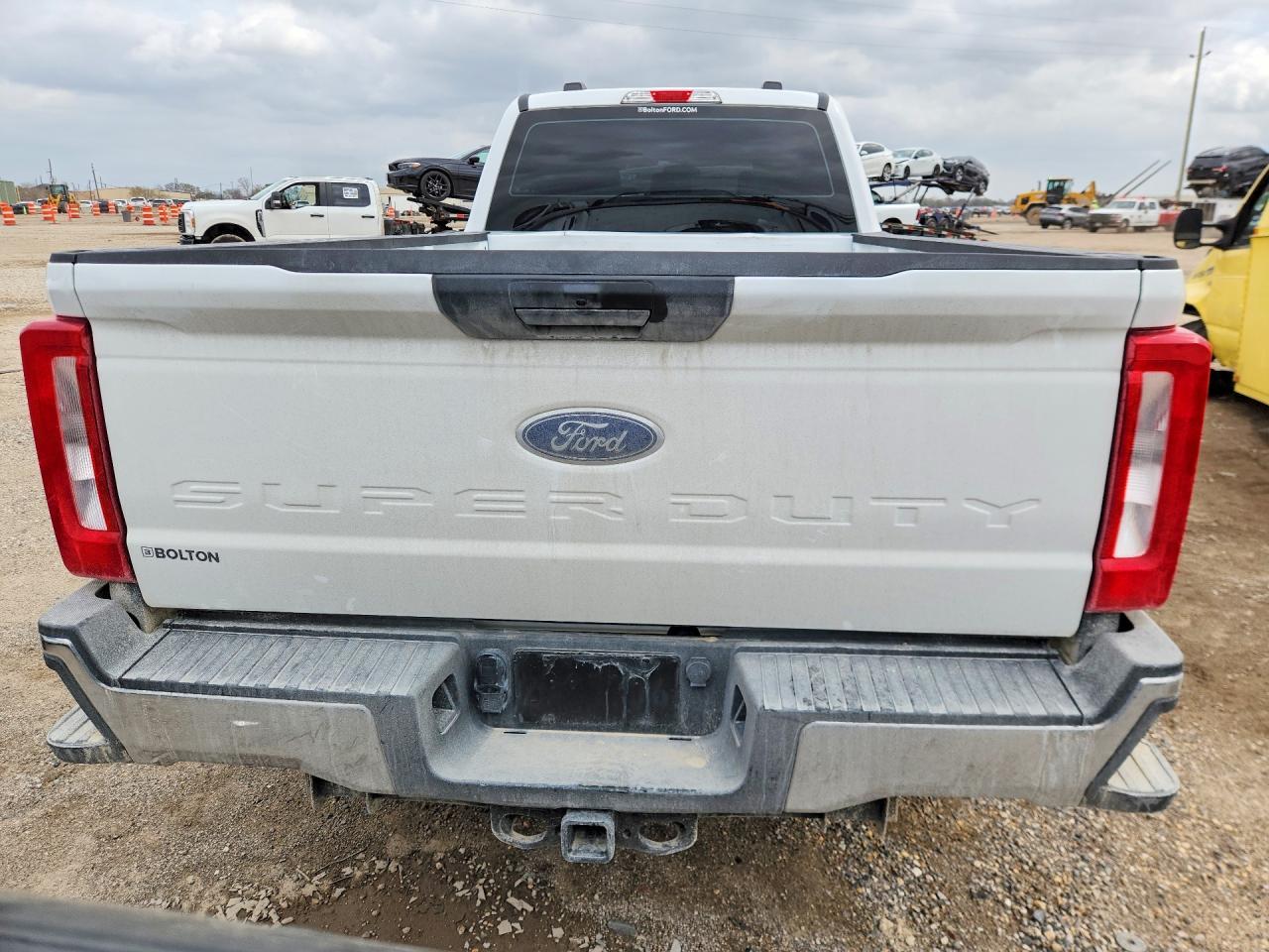 2025 Ford F250 Super Duty - Фото 6