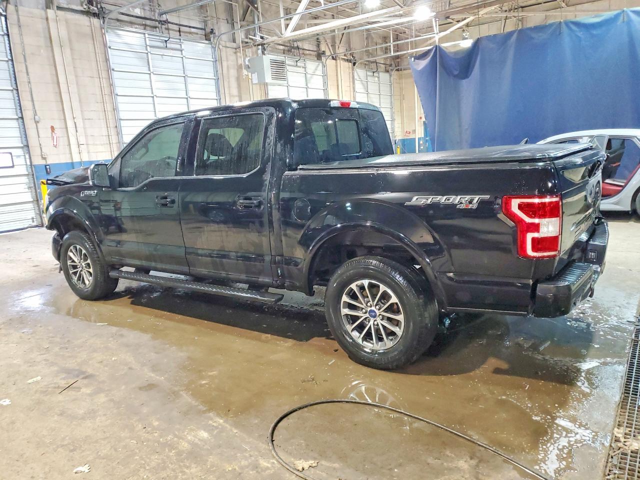 2018 Ford F150 Supercrew - Фото 2