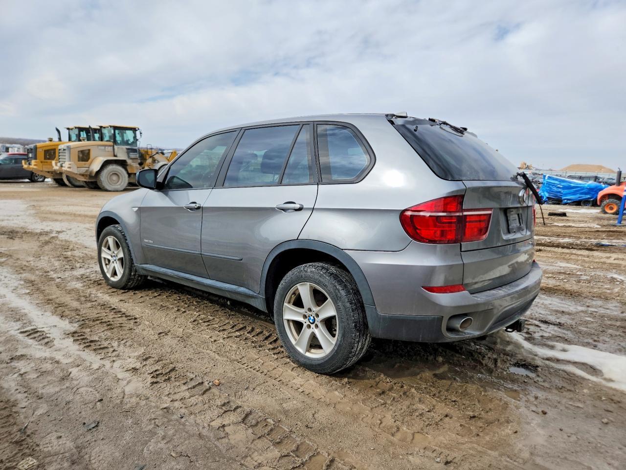 2011 BMW X5 xDrive35D - Image 2