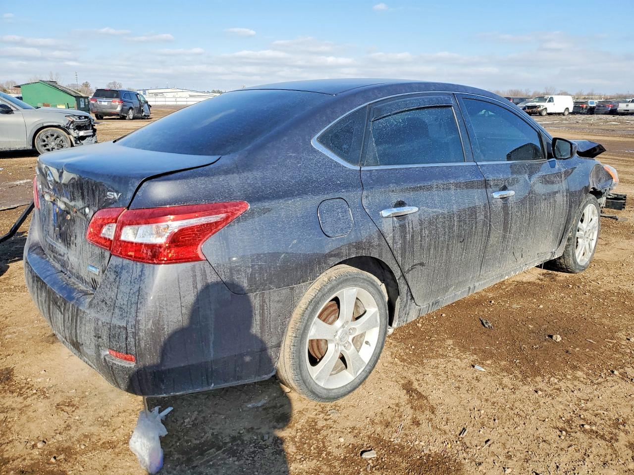 2014 Nissan Sentra S - Фото 3