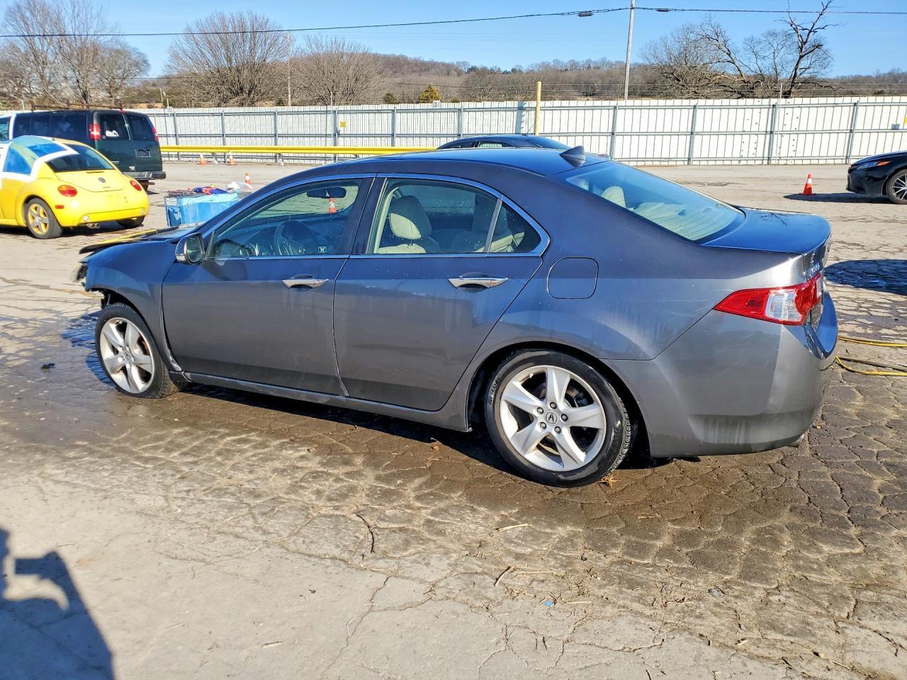 2010 Acura Tsx - Image 2