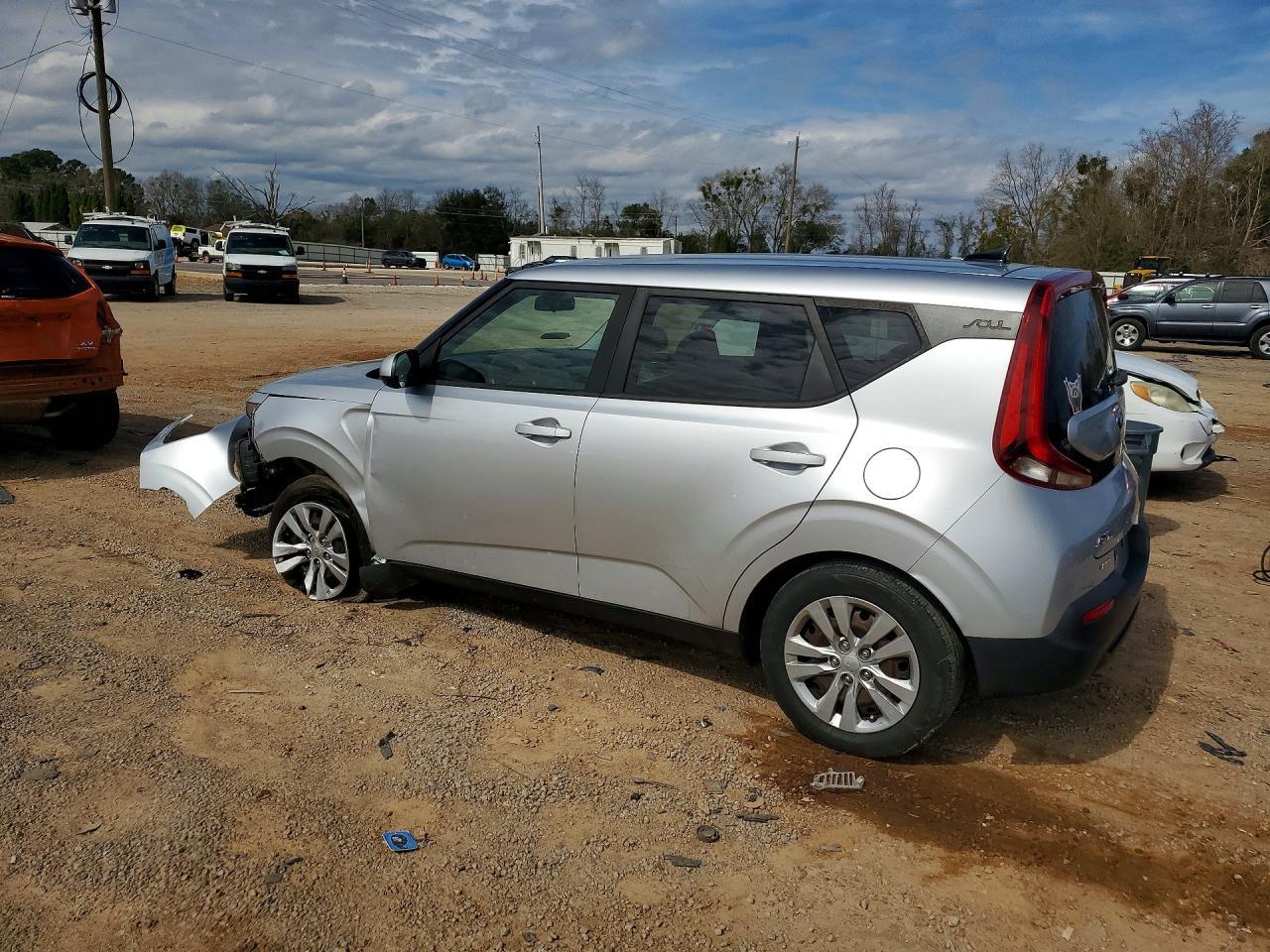 2020 Kia Soul Lx - Фото 2