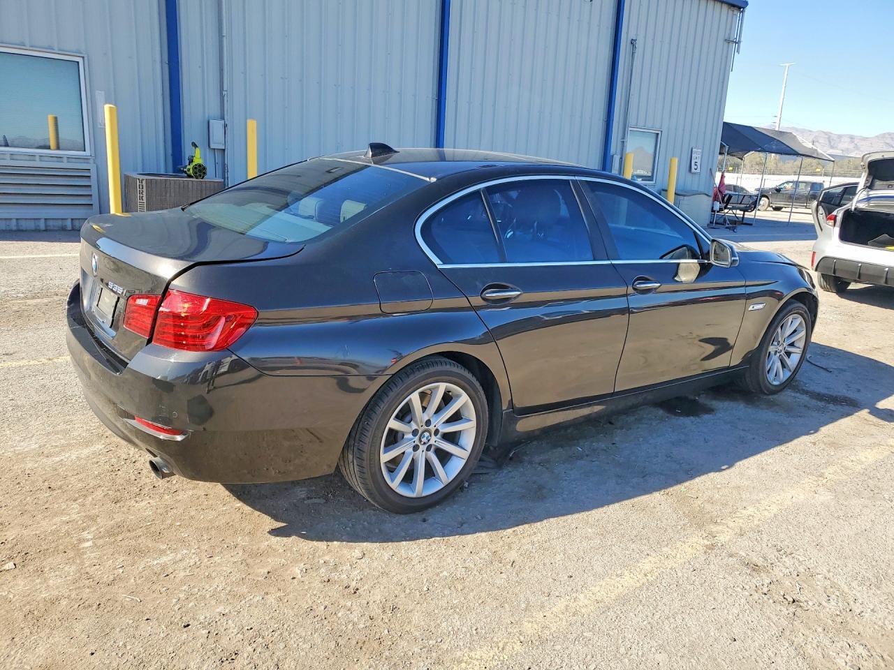 2014 BMW 535 I - Image 3