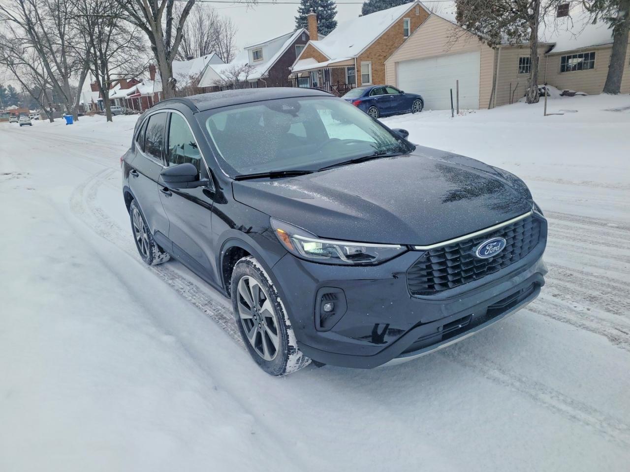 2025 Ford Escape Platinum