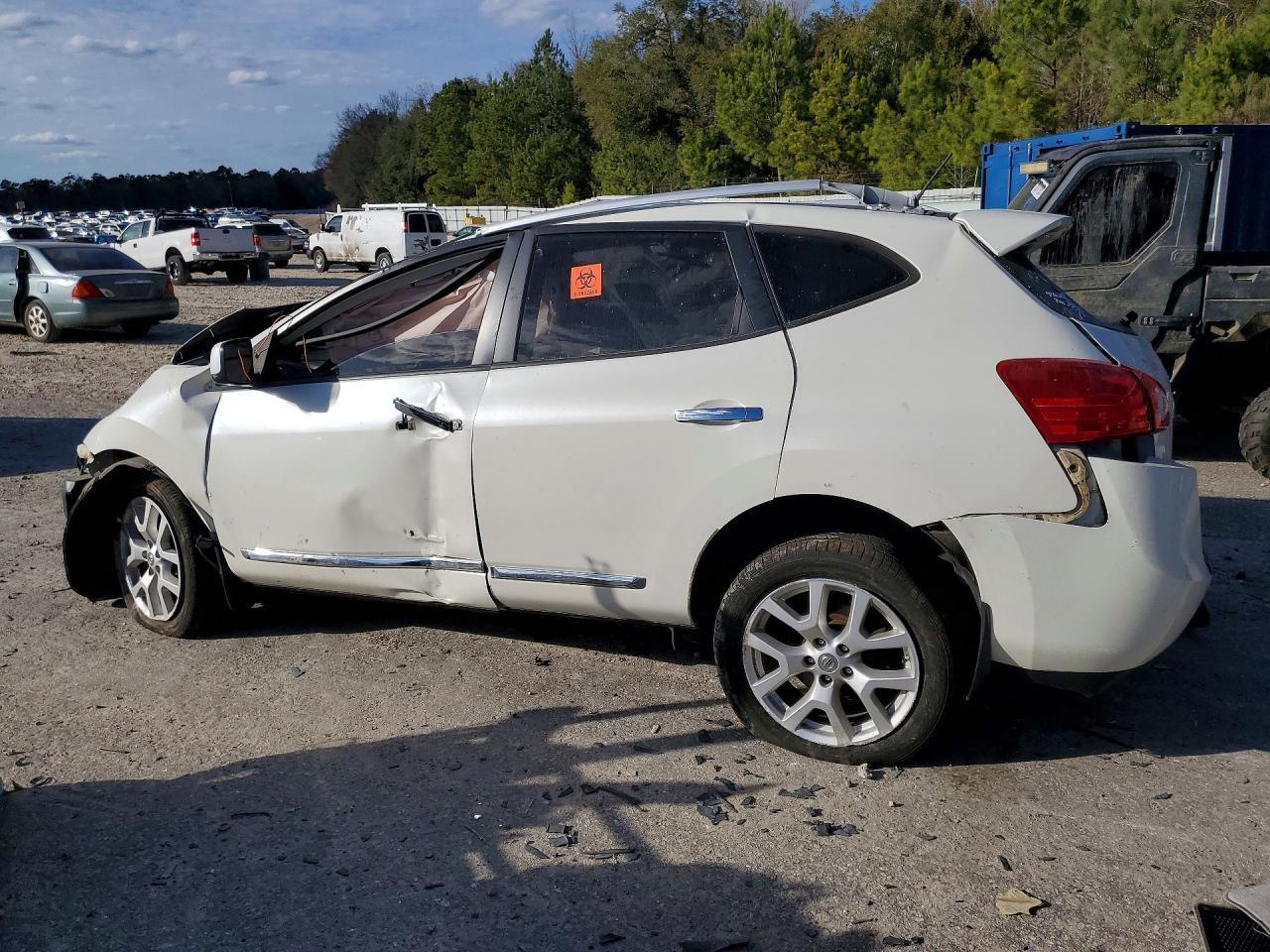 2013 Nissan Rogue S - Фото 2