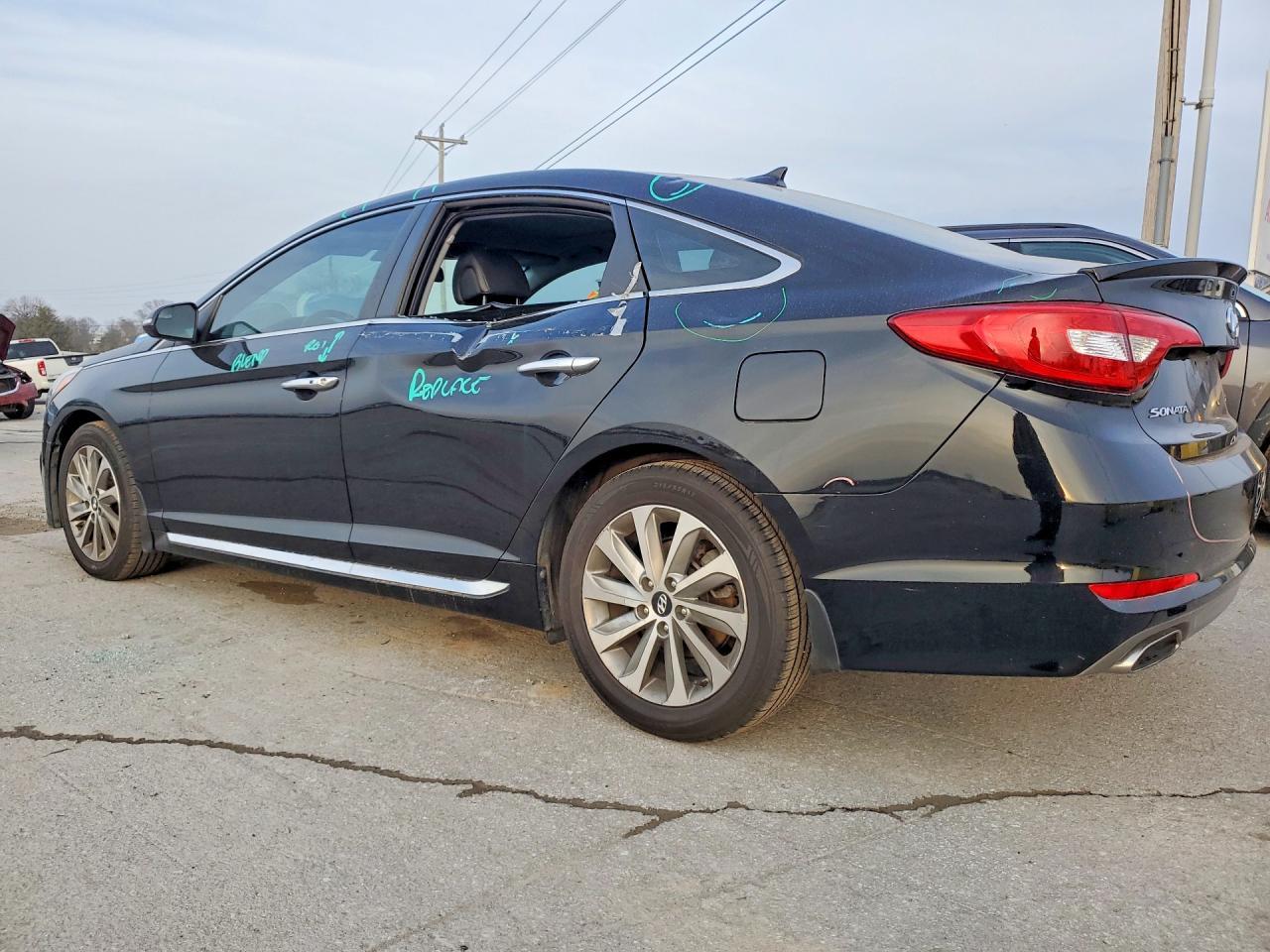 2017 Hyundai Sonata Sport - Фото 2