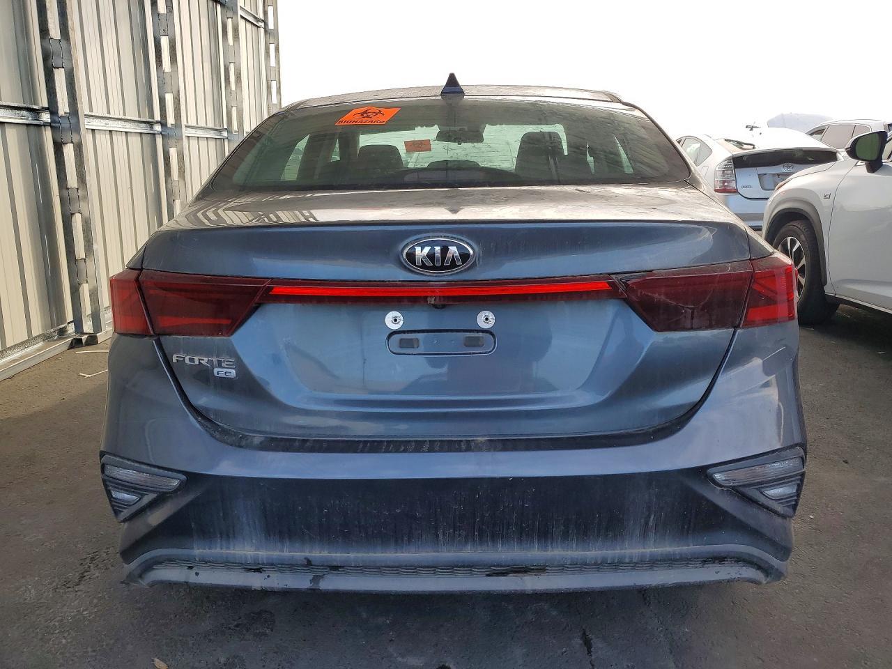 2020 Kia Forte Fe - Image 6