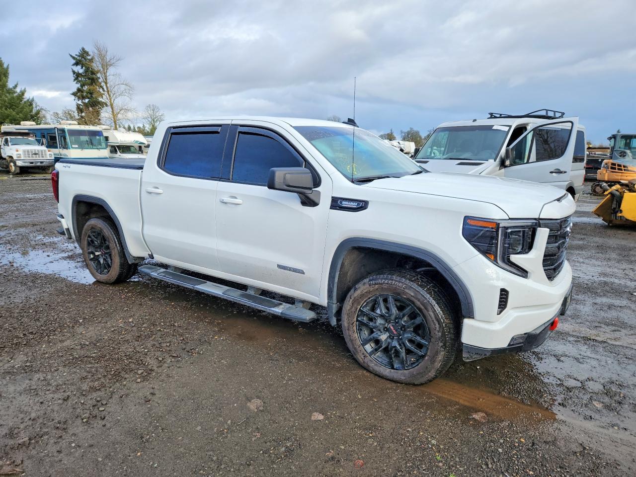 2025 GMC Sierra K1500 Elevation - Image 4