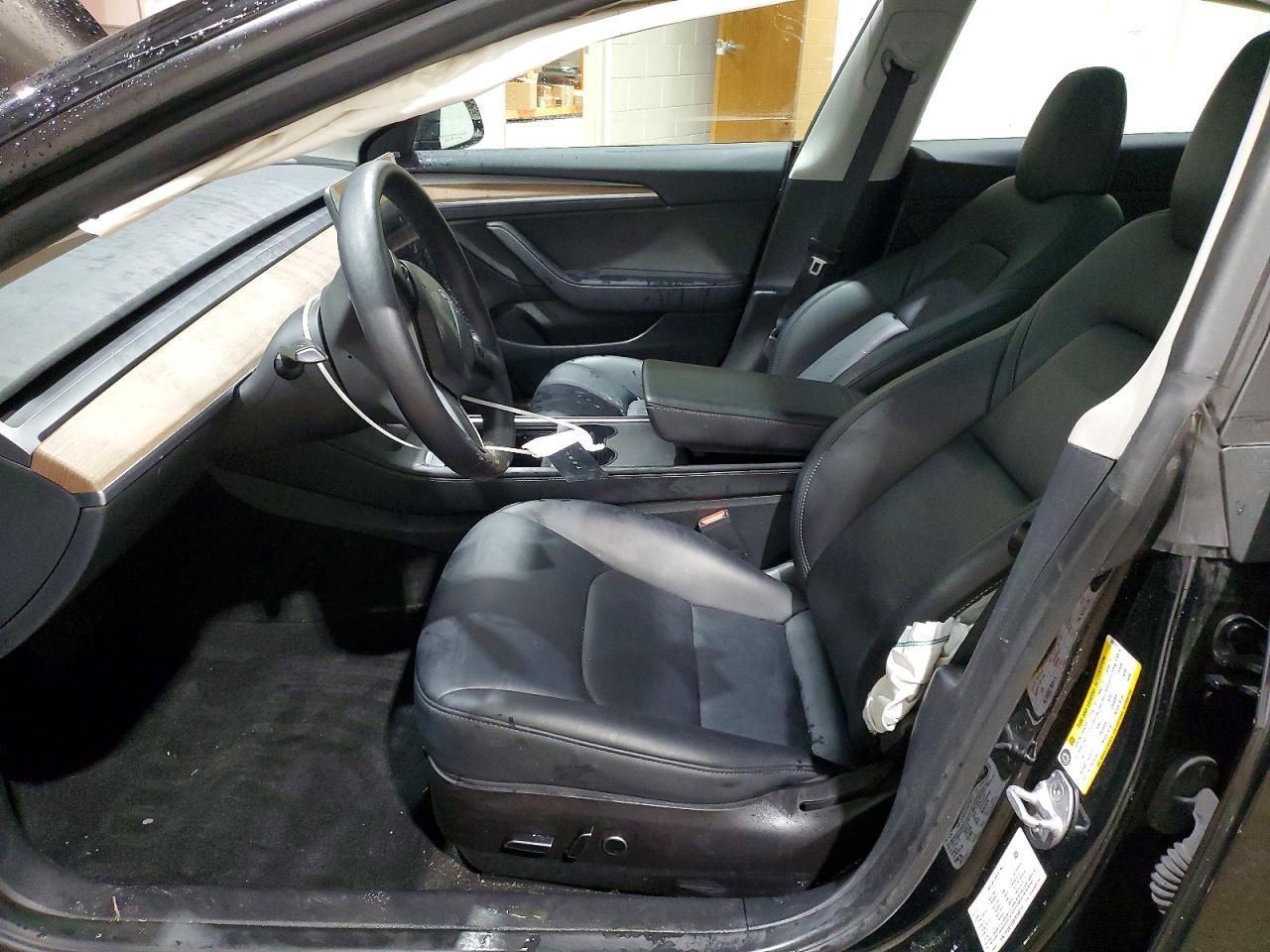2023 Tesla Model 3 - Image 7