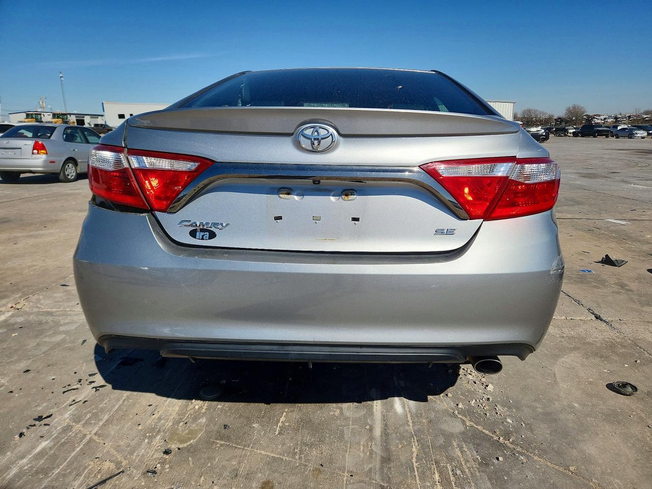 2016 Toyota Camry Se - Image 6
