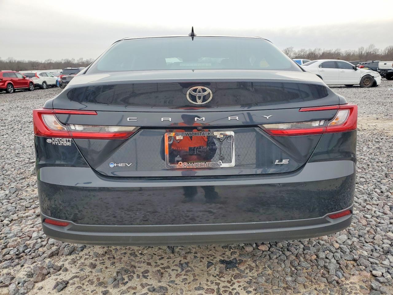 2025 Toyota Camry Le - Фото 6
