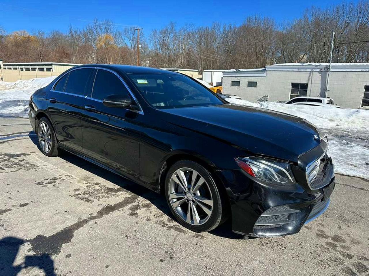 2017 Mercedes-Benz E 300 4Matic - Фото 4