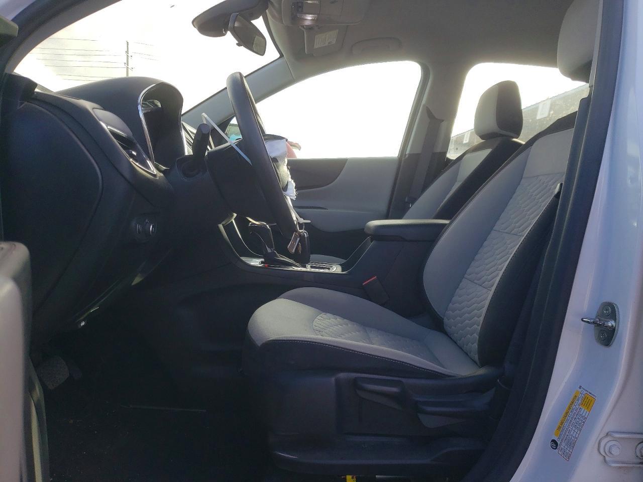 2021 Chevrolet Equinox Ls - Image 7