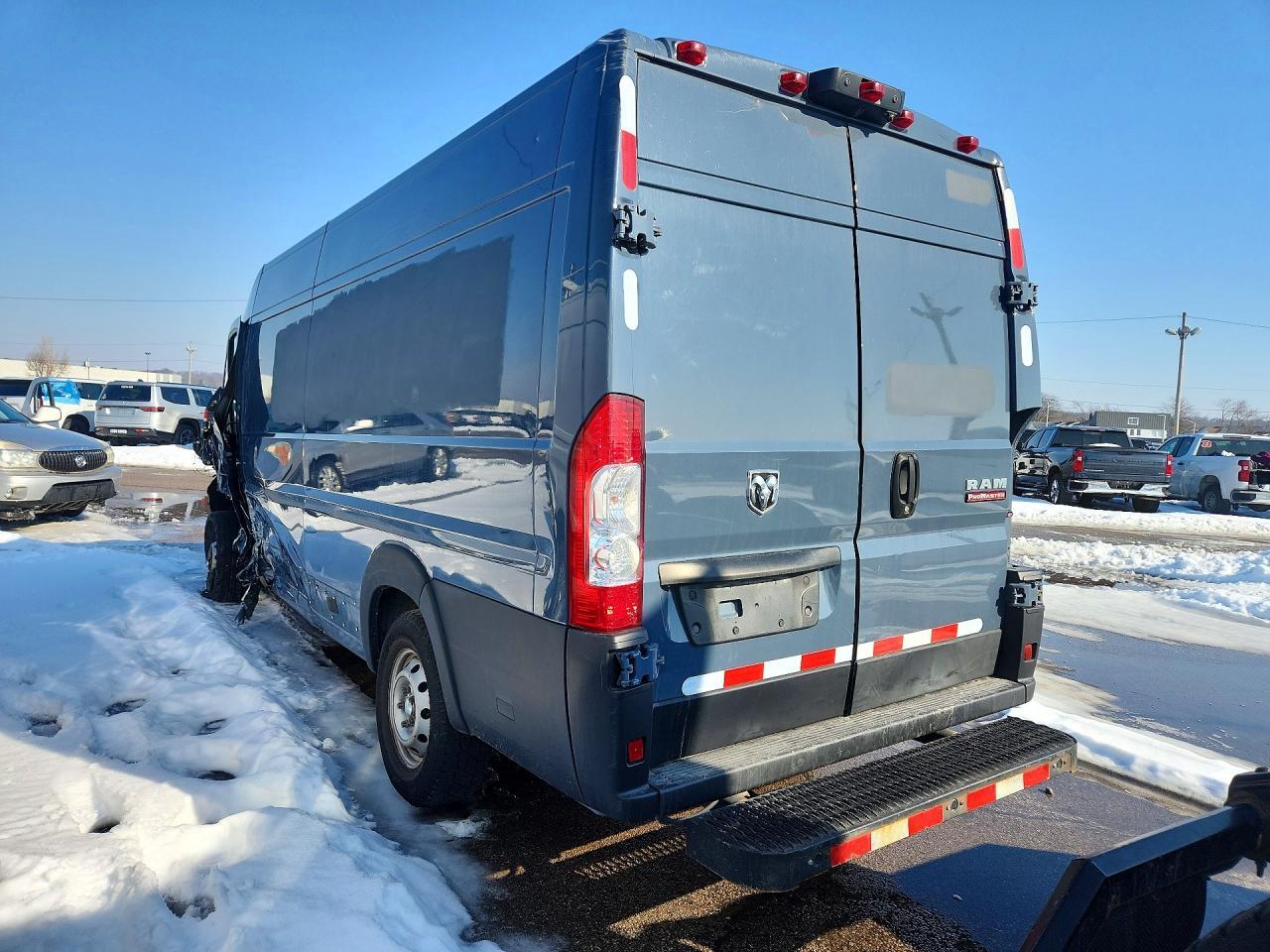 2021 Ram Promaster 3500 Delivery Van - Фото 2