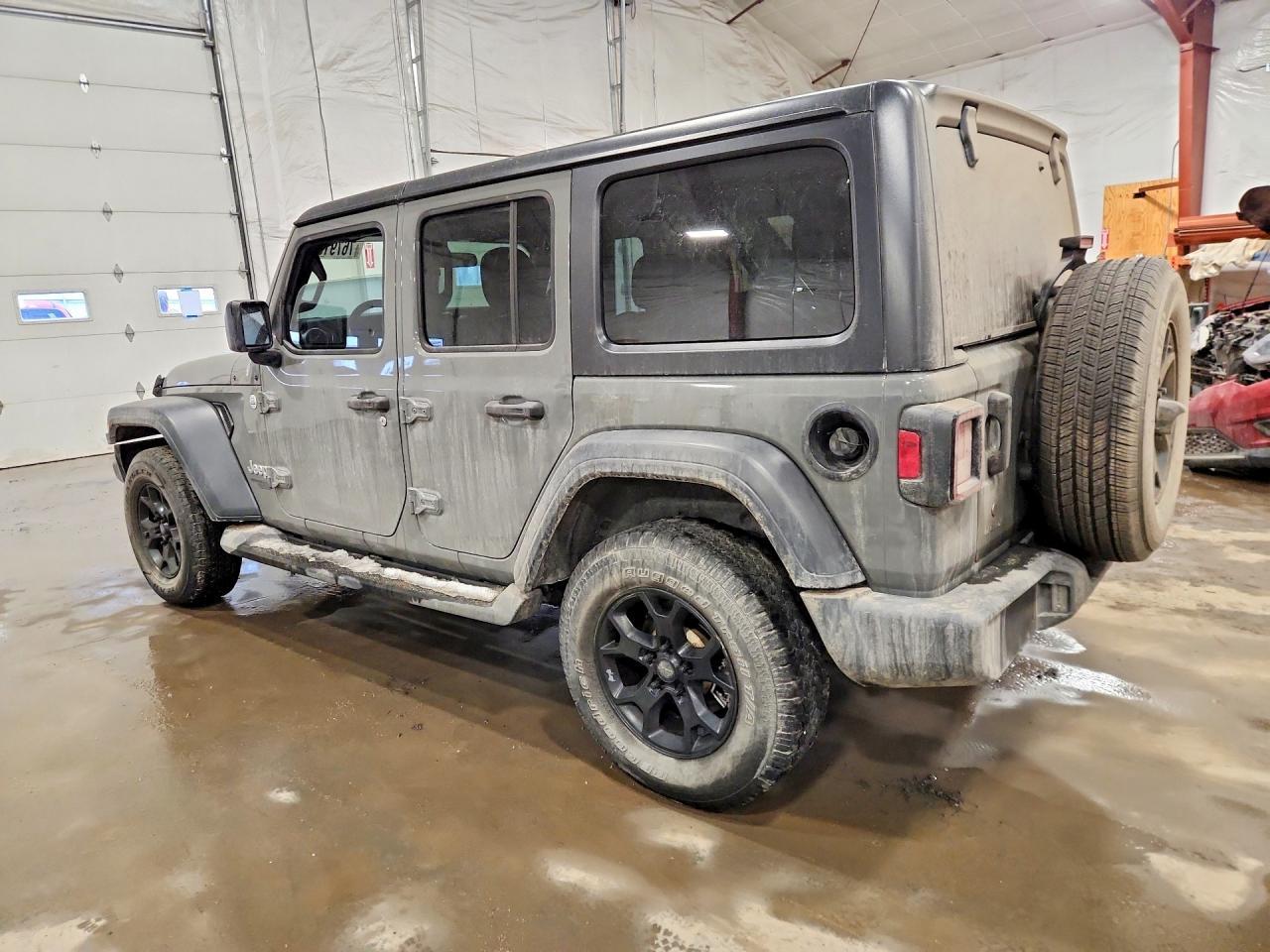 2018 Jeep Wrangler Unlimited Sport - Фото 2