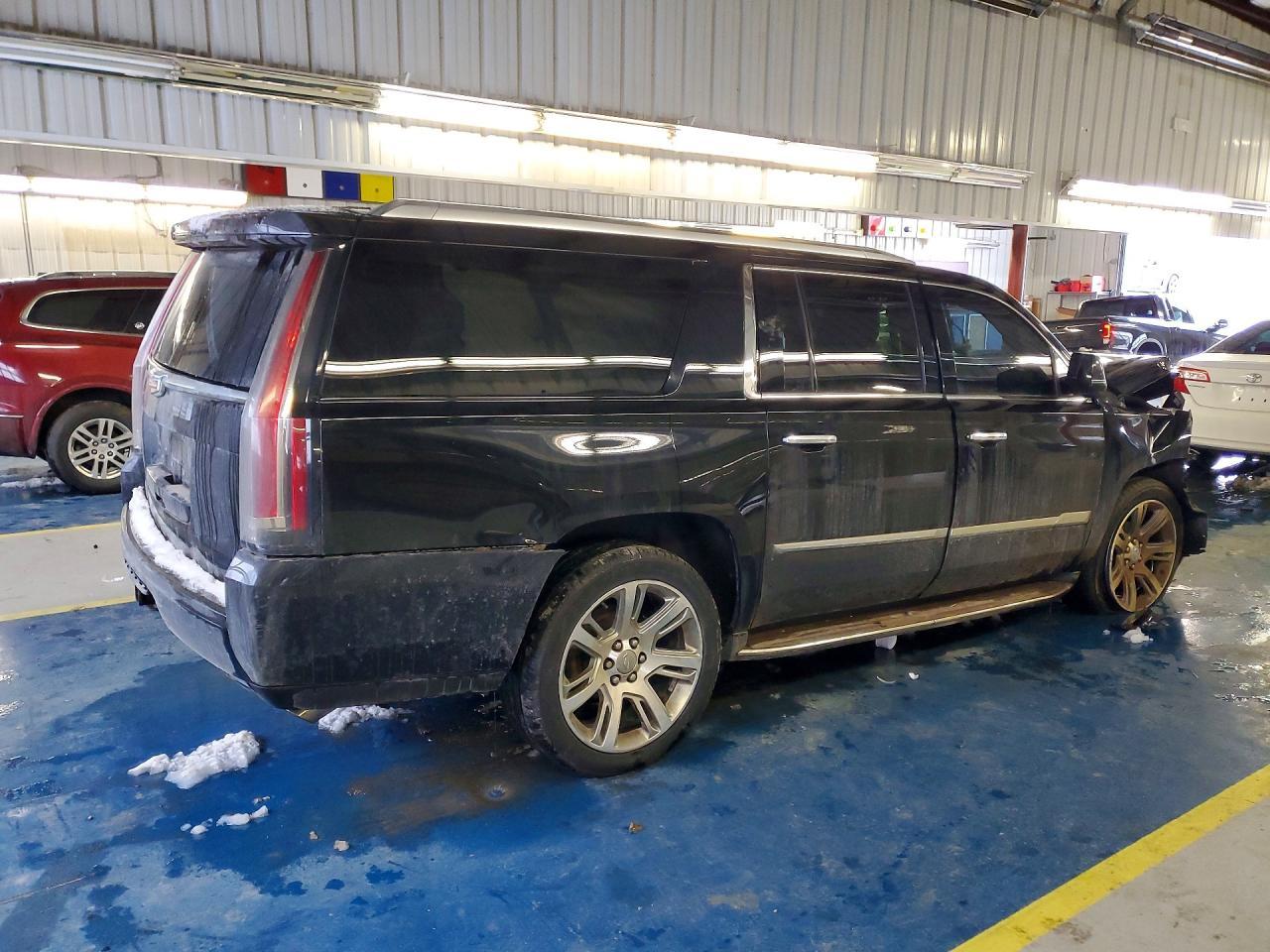 2016 Cadillac Escalade Esv Luxury - Фото 3