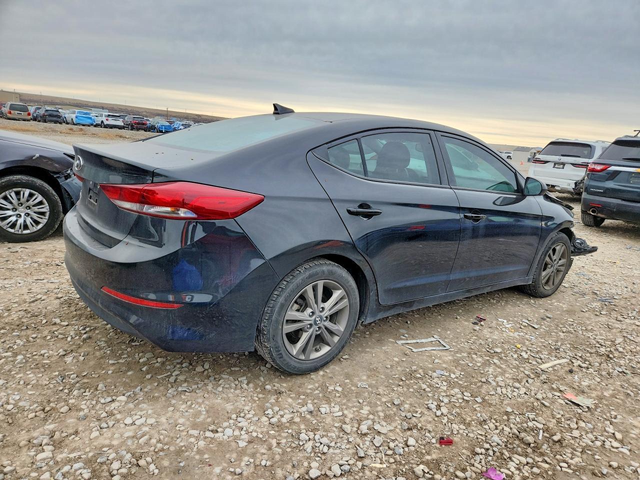 2018 Hyundai Elantra Sel - Фото 3